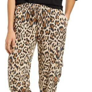 Socialite Leopard Twill Jogger Pants *NWT*